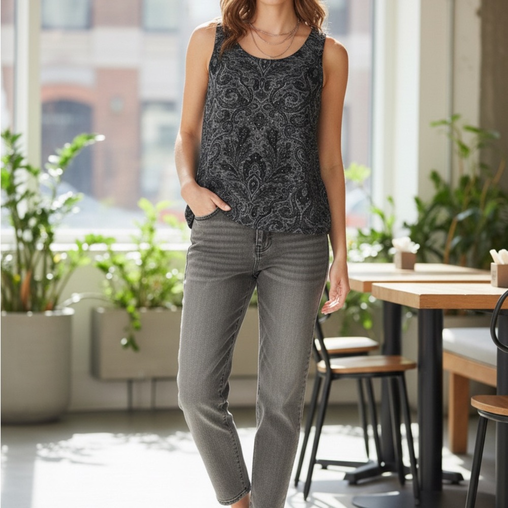 Quiet Luxury 100% Silk Grey Paisley Sleeveless Shell Blouse Size 6 - Picture 7 of 7